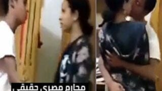 واد مصري يقفش اخته حقيقي – سكس اخوات مصري – XNXX